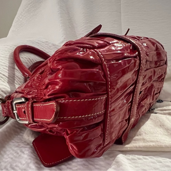 Prada Vernice Gaufre Shopping Satchel Rosso - Picture 6 of 9